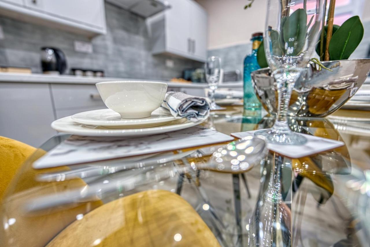 Stylish House - B'Ham Airport And Nec, Jlr Solihull, Business & Leisure Stays - Aspen House Экстерьер фото