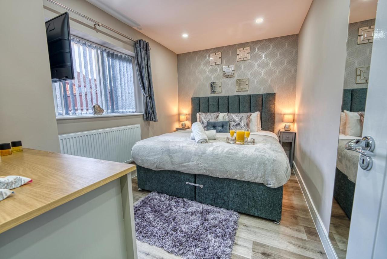 Stylish House - B'Ham Airport And Nec, Jlr Solihull, Business & Leisure Stays - Aspen House Номер фото