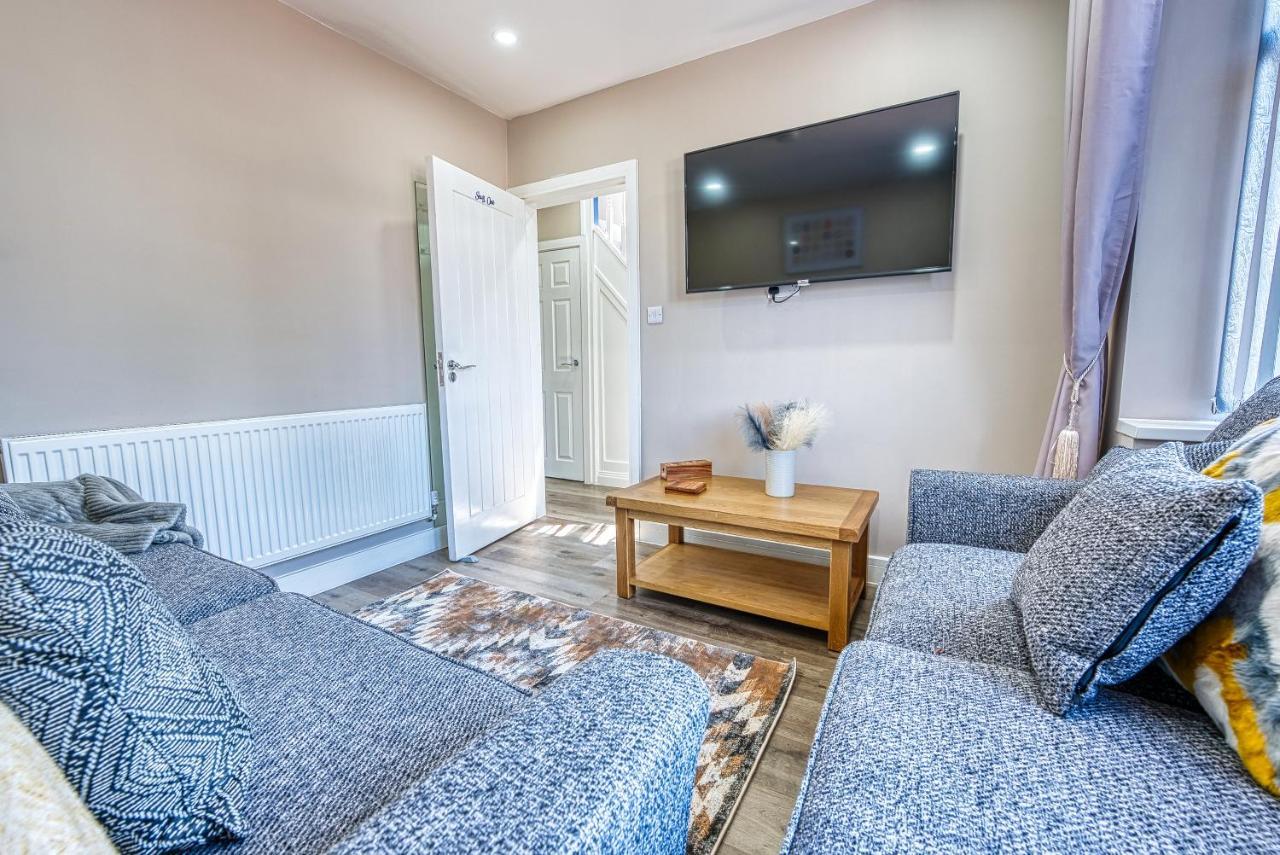 Stylish House - B'Ham Airport And Nec, Jlr Solihull, Business & Leisure Stays - Aspen House Экстерьер фото