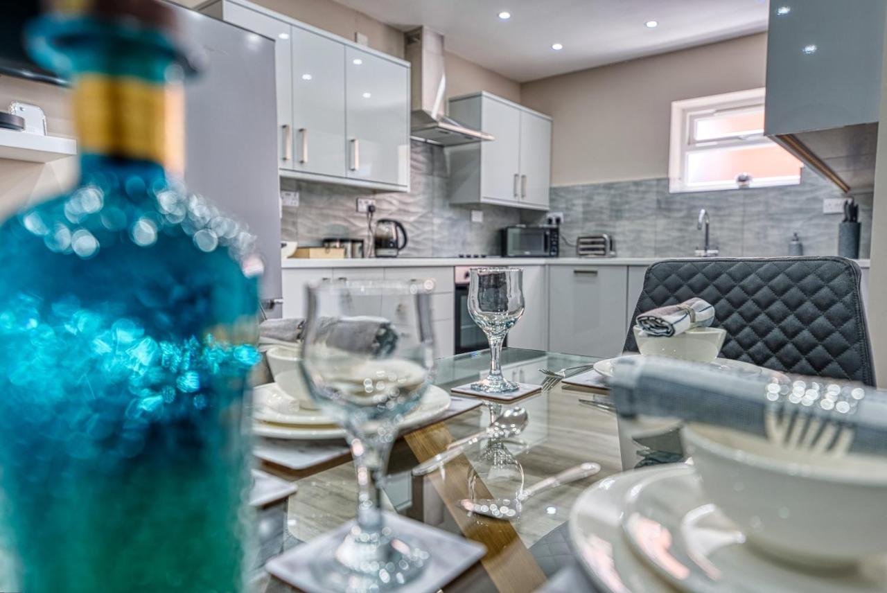 Stylish House - B'Ham Airport And Nec, Jlr Solihull, Business & Leisure Stays - Aspen House Экстерьер фото